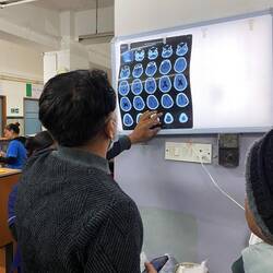 CTs noch klassisch auf Film