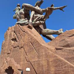 Monument de la Renaissance; die Dimension ...