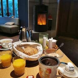 Frühstück vor dem Ofen