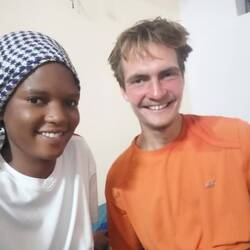 Maguette, die Schwester von Lamine und ich