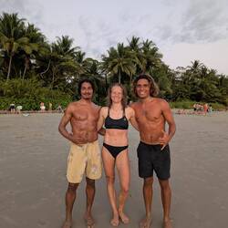 Randy und Pablo... die wohl lustigsten Surfinstruktoren ever. Einfach pura vida!