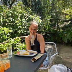 Happy mit meinem eiskalten Tamarindo 😋