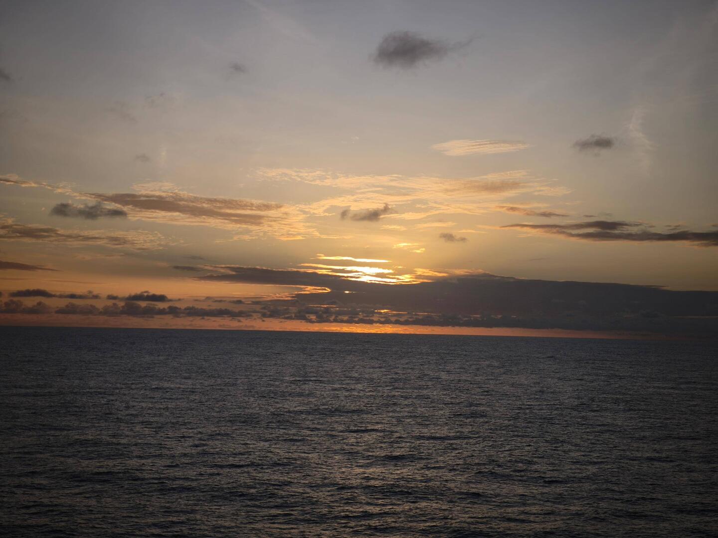 Sonnenaufgang am Heiligen Abend ☀️