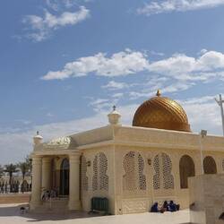 Das Mausoleum für den Marabout Amadou Bamba, der 1923 den Anstoß zum Bau gab