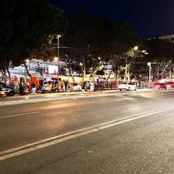 der Markt, wo mich Google durch dunkelste Gassen herum gelotst hat in die Garage des Hotels