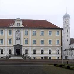 Ehemalige Prämonstratenserabtei