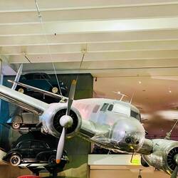 Terra e aria 🚗🚙✈️