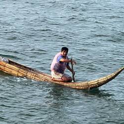 Historisches Fischerboot aus Schilf