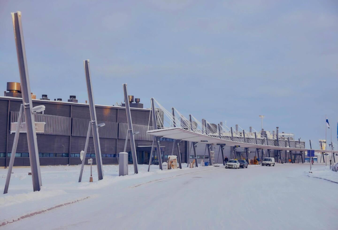 Der Flughafen von Rovaniemi, klein, aber ..