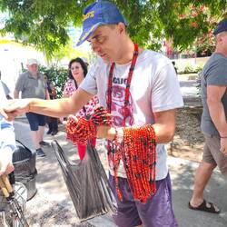 Die Perlen dieser Ketten wirft man als Glücksbringer über die Schulter am Aussichtspunkt Sao Concale