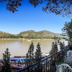 Kaffee mit Blick auf den Mekong. Danke! 🤩