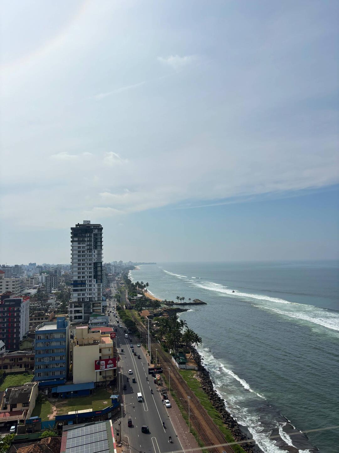 Blick auf Colombo von der Dachterasse unseres Hotels.