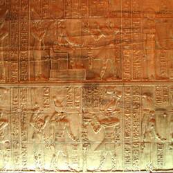 More intricate carvings, because who wants to use wallpaper?!