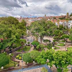 Vue de la place principale 25 de mayo