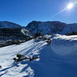 Umringt von den Gipfeln der Warscheneckgruppe, wie etwa der Liezerin,..