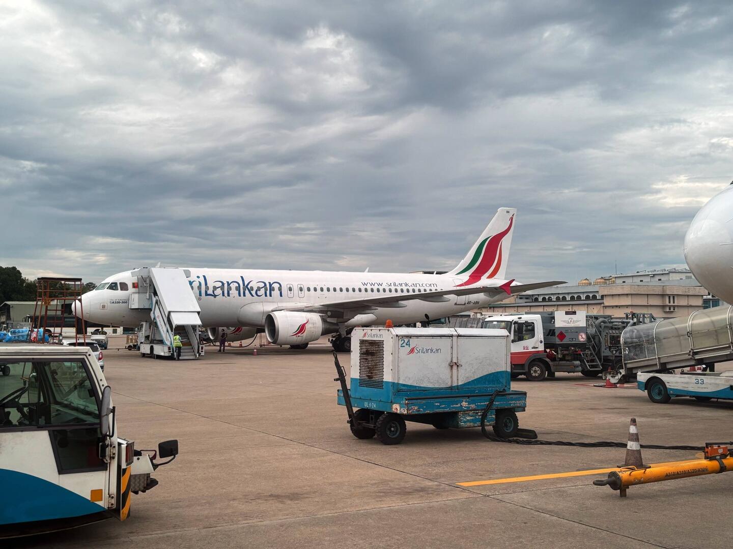 Am Flughafen von Colombo.