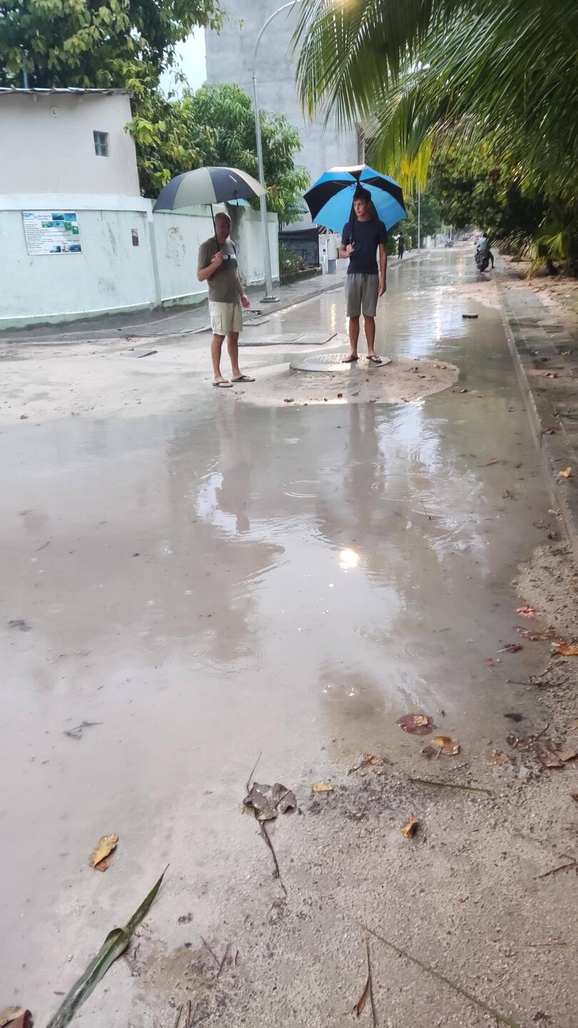Stoječa voda na ulicah po nalivu