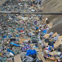 Und das gehört auch hier zum Stadtbild. Beim nächsten Regen wird alles in den Ozean gespült