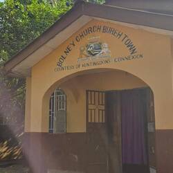 In Bureh Town gibt es sogar eine christliche Kirche