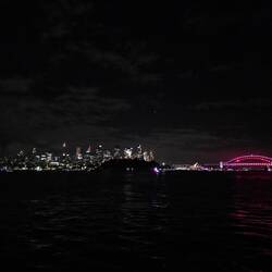 Skyline by night. Le Harbour bridge, l'opera, le Central Business District...Merveilleux