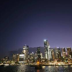 Le port de nuit 🌃 sublimes couleurs du ciel!