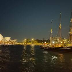 L'opéra de nuit, sur le quartier de The rocks