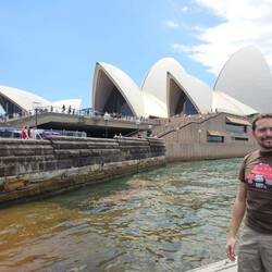 Le légendaire opéra ! Saviez vous que son toit est en briquettes de plusieurs couleurs?