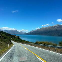 Road am Lake Wānaka