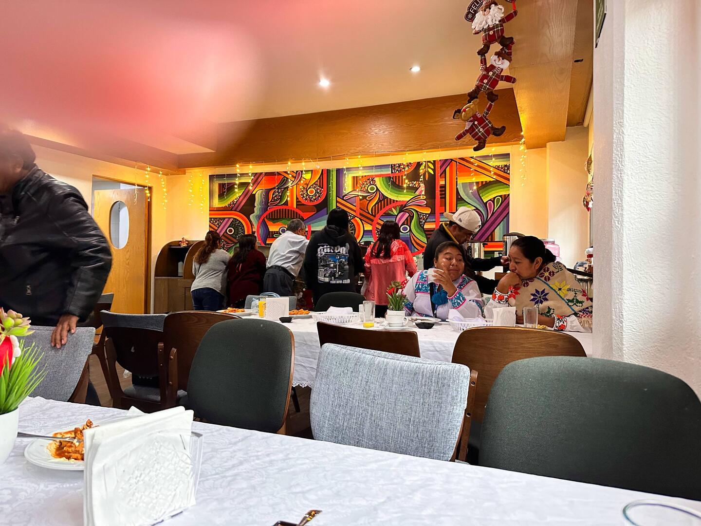 Frühstücksbuffet-Belagerung im Hotel San Luca CDMX