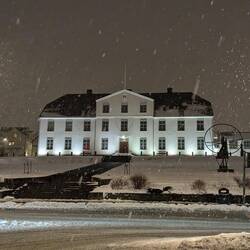 Älteste Schule. Angeblich Teile davon sind 1000 Jahre alt. Ich bin skeptisch. Schulen halten max. 70