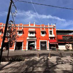 Viele nur gemalte Fassaden blättern rasch ab