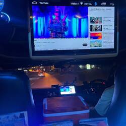 Unser Taxi mit Fernseher
