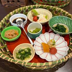 Food arrangements - everywhere