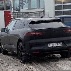 Elektrojaguar auf Island- absolut wettertauglich