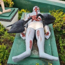 sowas sieht man öfter. Hat wohl was mit dem Tod böser Menschen zu tun