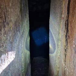Abgang zur Höhle