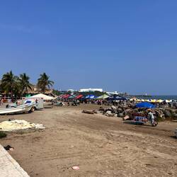 Installations- und Lagerplatz vor dem eigentlichen Strandbereich