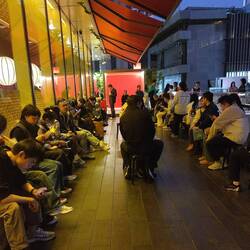 When we left there was a long line of people waiting to get into vegan heaven!