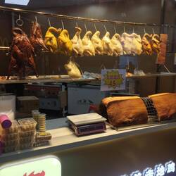 Peking ducks and chicken ready to take home