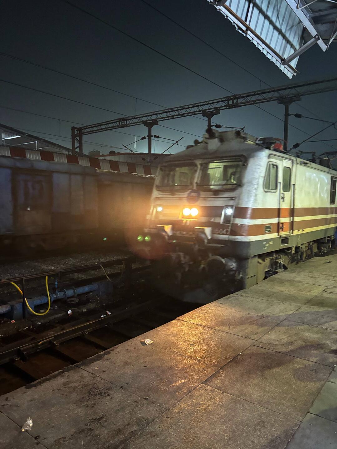 Achtung, die Bahn kommt...