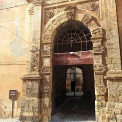 Palazzo Battaglia, leicht bröselig