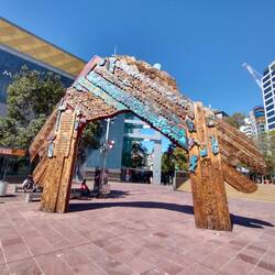 Mãori sculpture in Auckland Central Business District