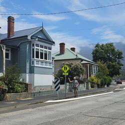 Ralentissez, personnes âgées !