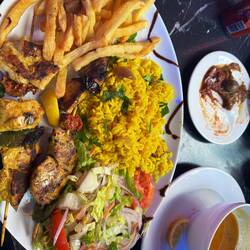 Chicken skewer plate, 15 DT (Tunisian Dinar) or about $5