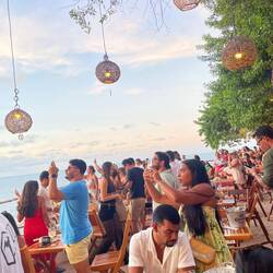photographing people photographing the sunset