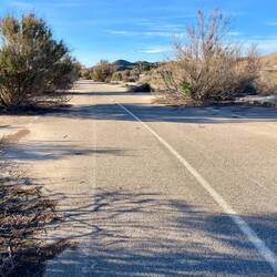Diese lange Straße führt ...