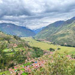 Inkatal mit Maisfeldern