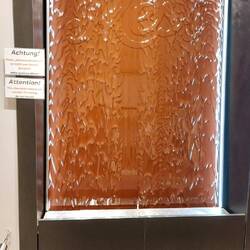 Fließende Schokolade in einem "Lübecker Marzipan"-Geschäft