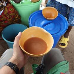 ...sieht ein bisschen aus wie eine Schlammpfütze