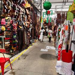 Lederwaren + Geschenkpapier